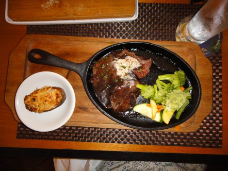 Tenderloin Platter, the Kitchen, Aruba.