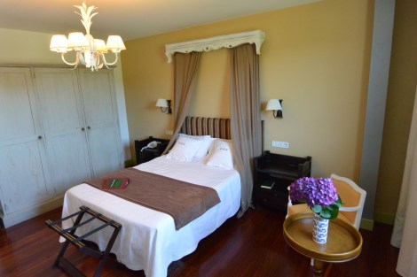 Standard room at Quinta de San Amaro, Meaño, Spain.