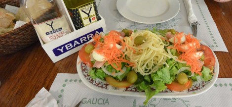 Ensalada italiana at Cerveceria Rua Bella, Santiago de Compostela, Spain.