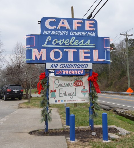 Neon sign for the Loveless Cafe.